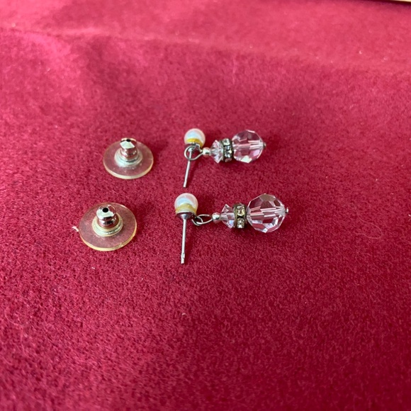 Crystal and Pearl 1" Dangle Post Earring Set. Perfect for Weddings. 2002 - Picture 12 of 15